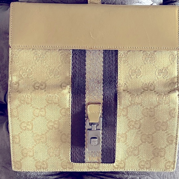 Authentic!! Gucci Web Long Bifold Wallet - Picture 9 of 12